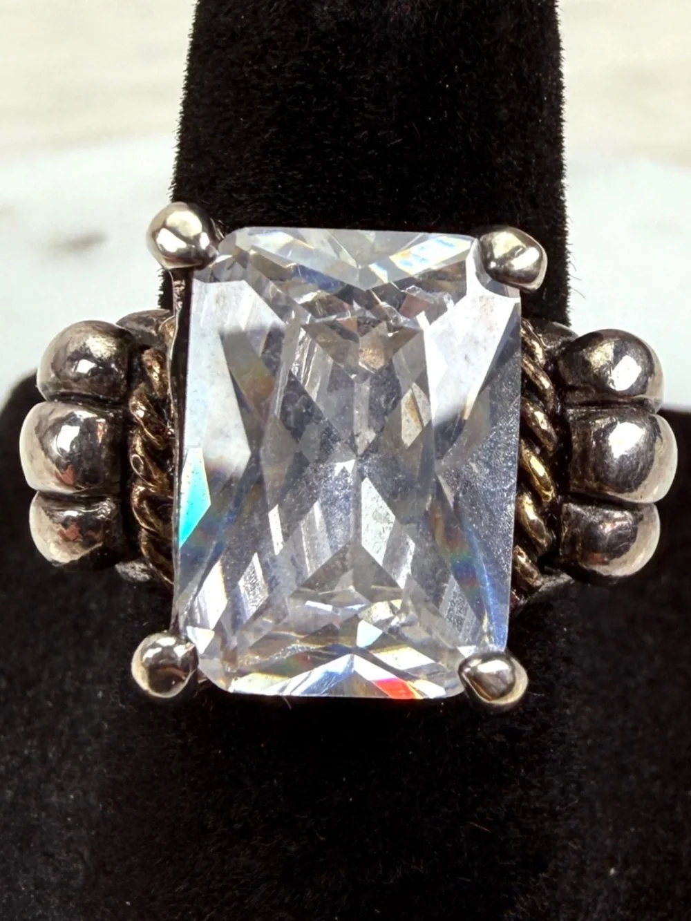 Gorgeous vintage Silvertone bling, size 6 3/4 ring